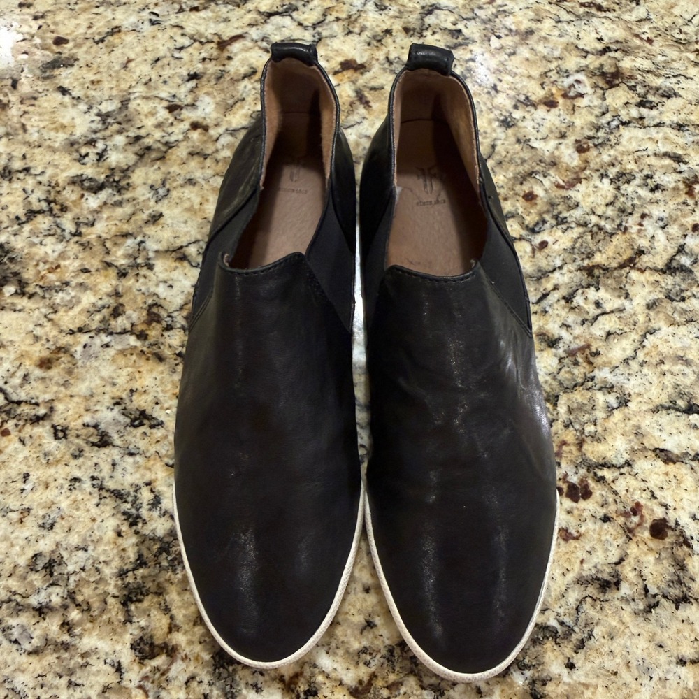 Frye Melanie Slip On Sneakers Womens 8.5 Black Leather Low Top Minimalist‎